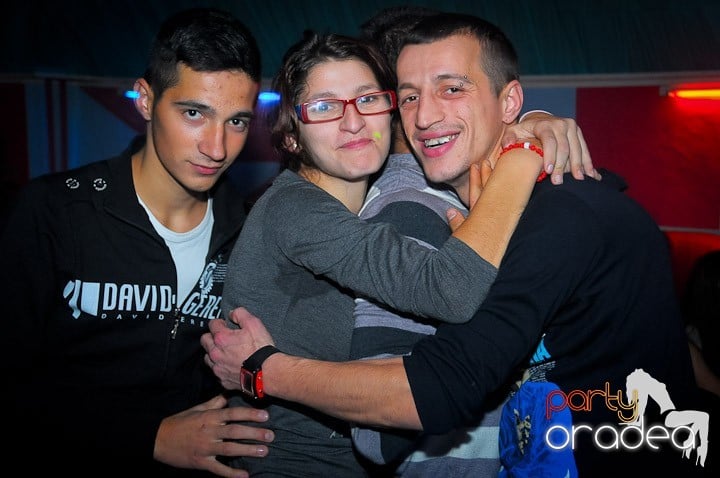 Petrecere în Club Dives, 