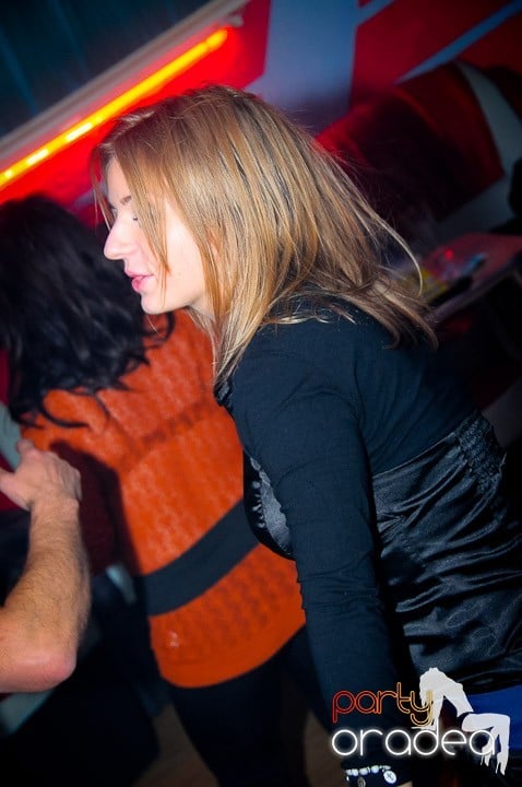 Petrecere în Club Dives, 