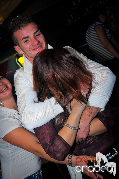 Petrecere în Club Dives, 