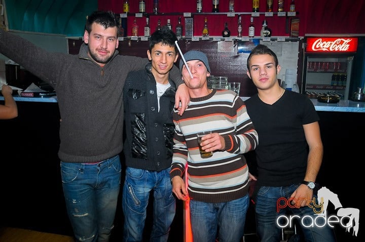 Petrecere în Club Dives, 