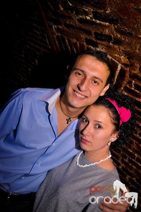 Petrecere în Club Escape, 