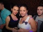 Petrecere în Club Escape