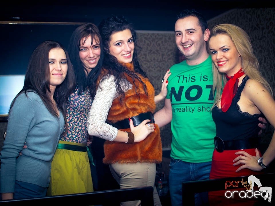 Petrecere în Club Life, 