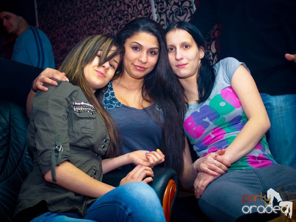 Petrecere în Club Life, 