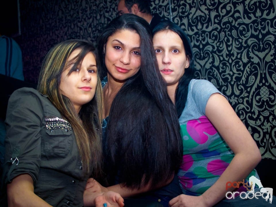 Petrecere în Club Life, 