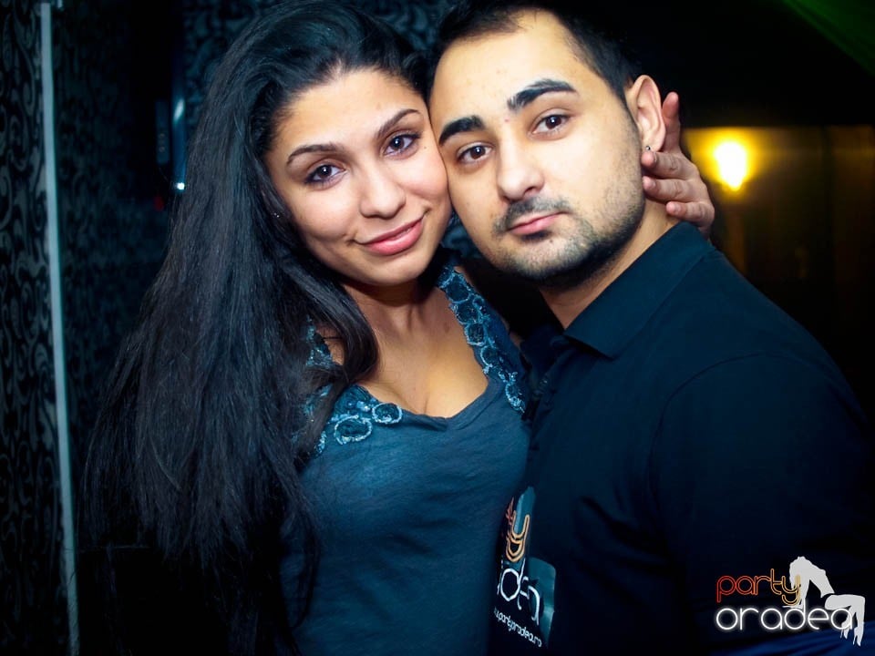 Petrecere în Club Life, 