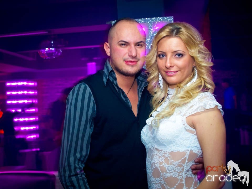 Petrecere în Club Life, 