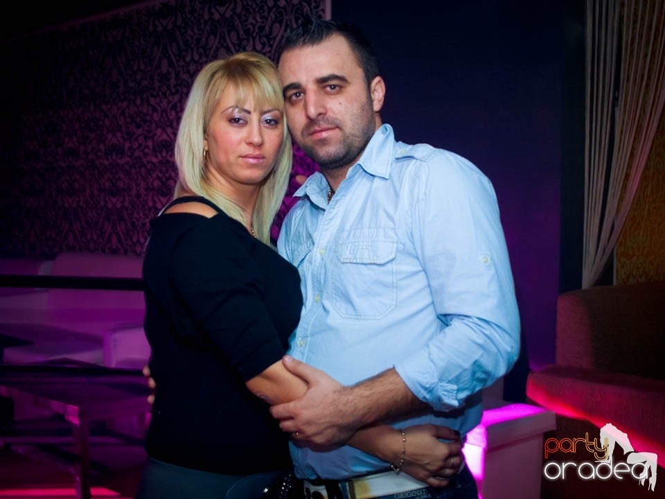 Petrecere în Club Life, 