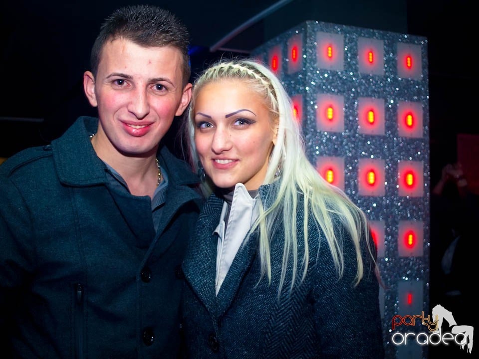 Petrecere în Club Life, 