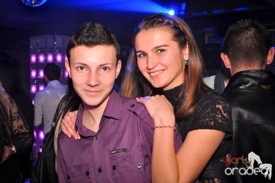 Petrecere în Club Life, 