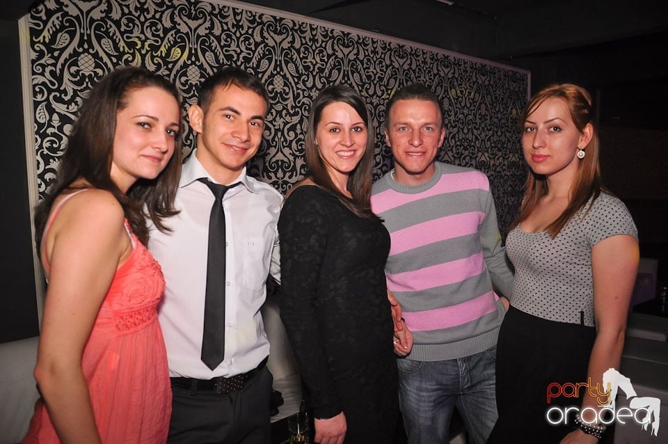 Petrecere în Club Life, 