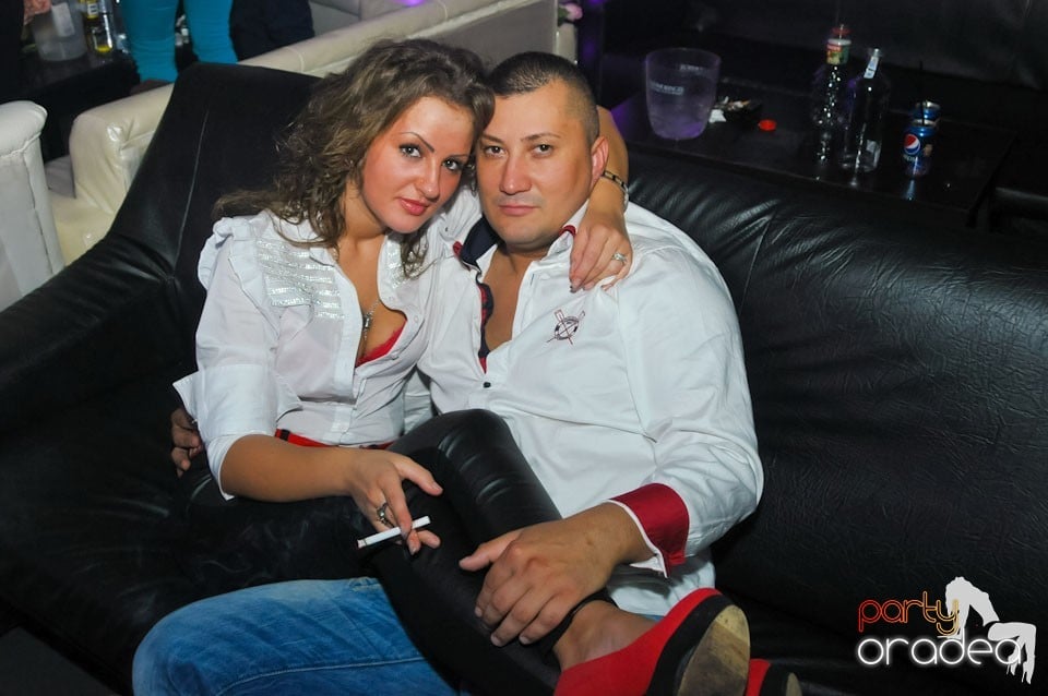 Petrecere în Club Life, 