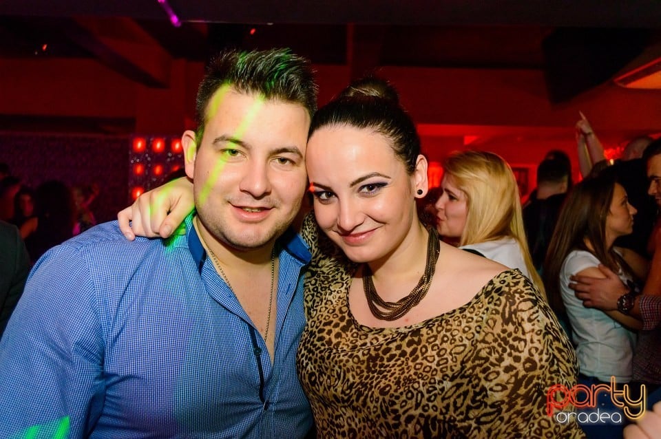 Petrecere în Club Life, 