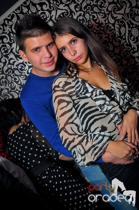 Petrecere în Club Life, 