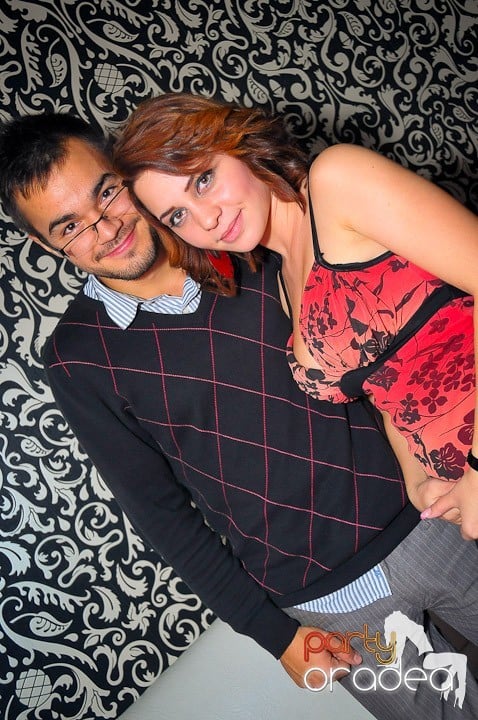 Petrecere în Club Life, 