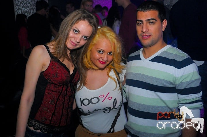 Petrecere în Club Life, 