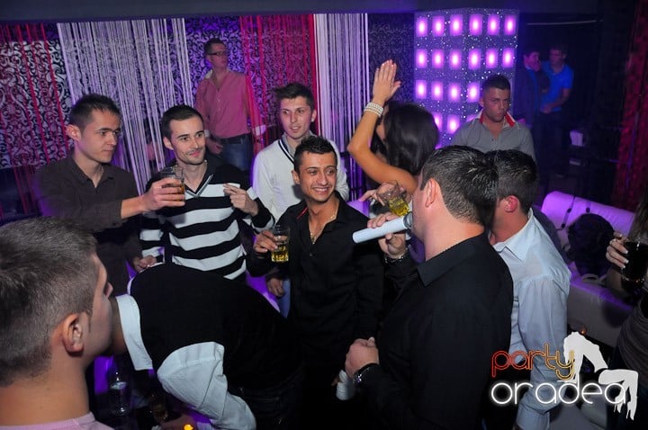 Petrecere în Life Club, 