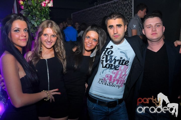 Petrecere în Life Club, 