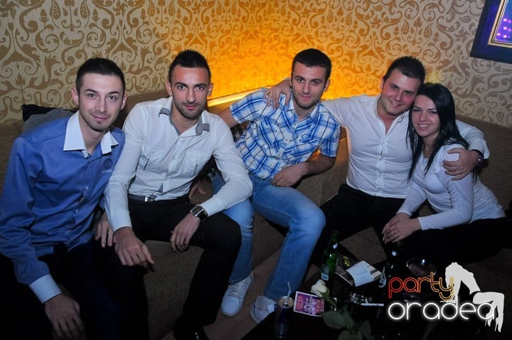 Petrecere în Life Club, 