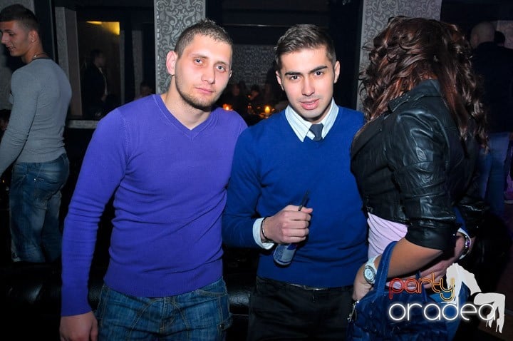 Petrecere în Life Club, 