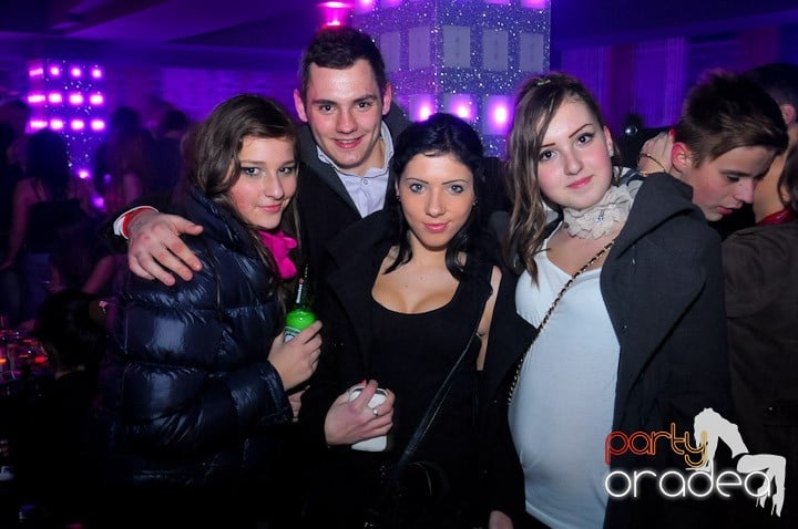 Petrecere în Life Club, 