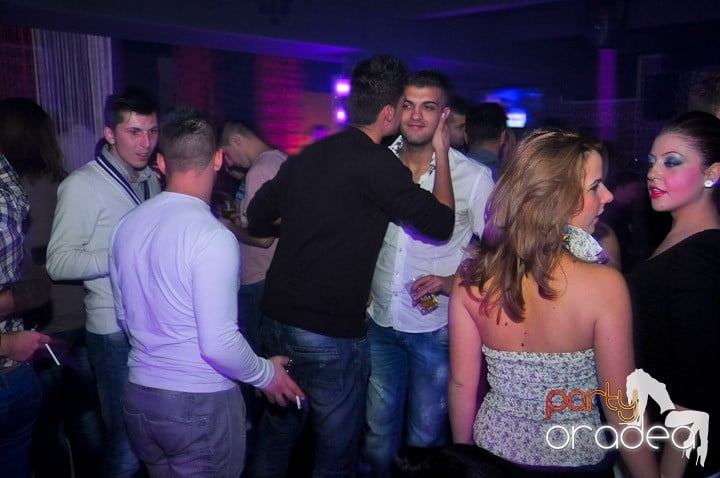 Petrecere în Life Club, 