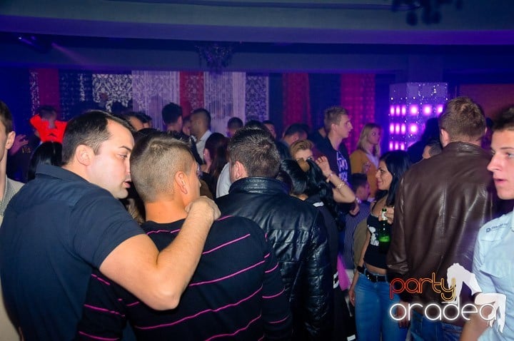 Petrecere în Life Club, 