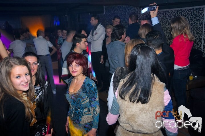 Petrecere în Life Club, 