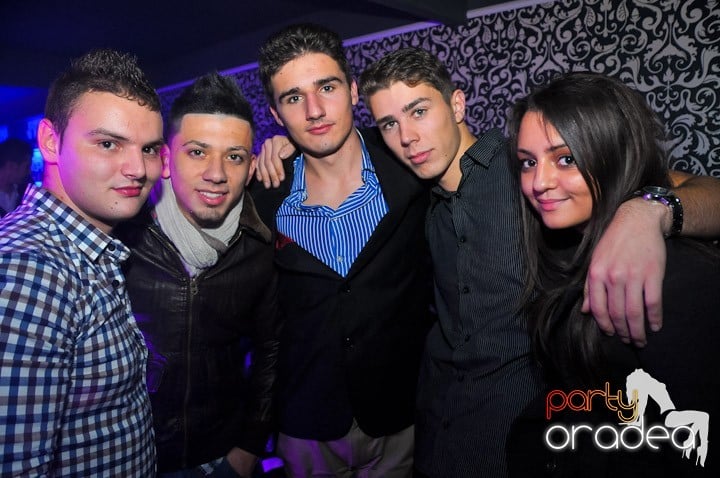 Petrecere în Life Club, 