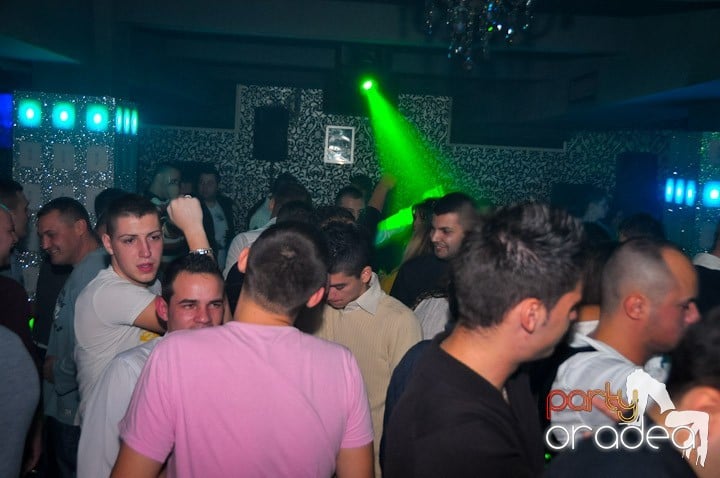 Petrecere în Life Club, 