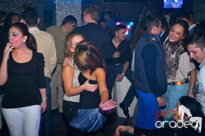 Petrecere în Life Club, 