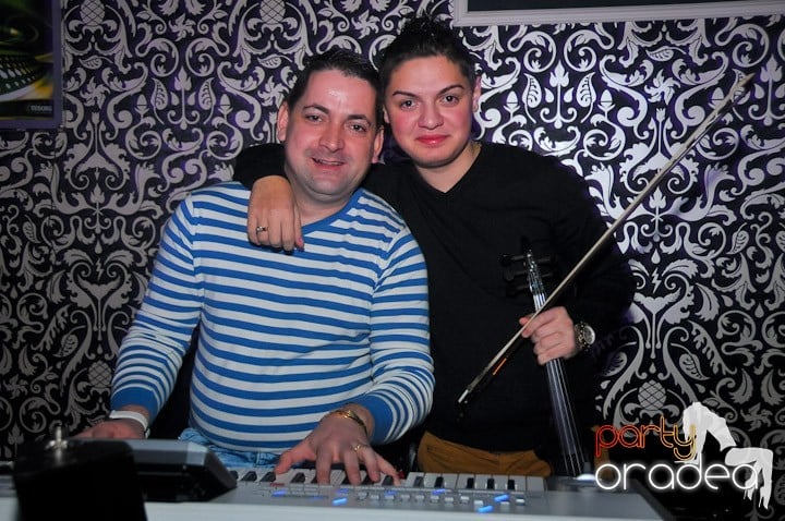 Petrecere în Life Club, 