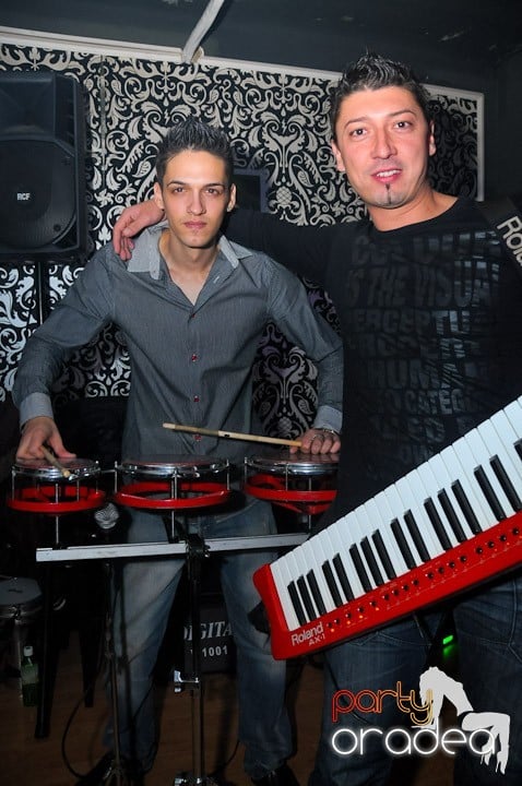 Petrecere în Life Club, 