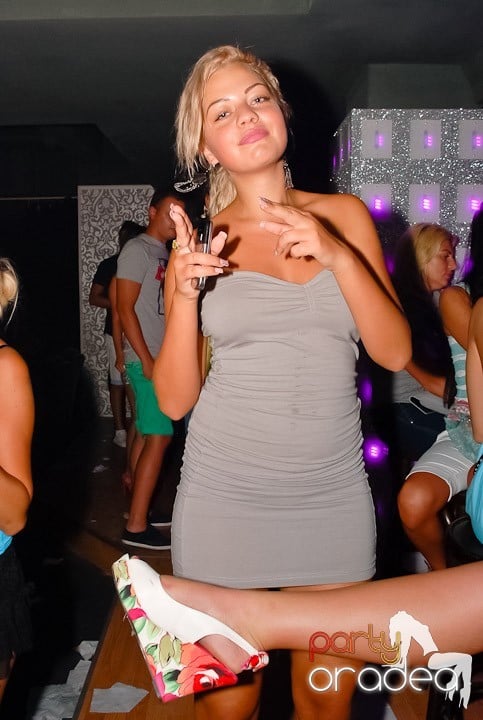 Petrecere în Life Club, 