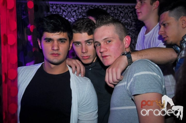 Petrecere în Life Club, 