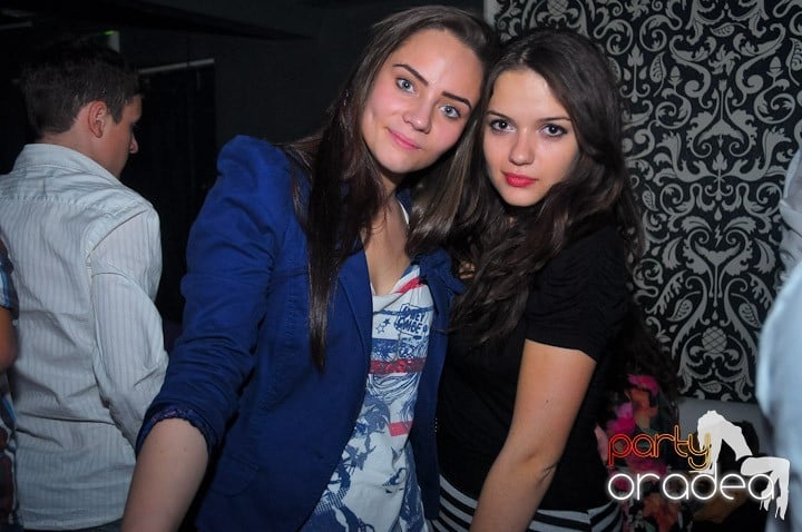 Petrecere în Life Club, 