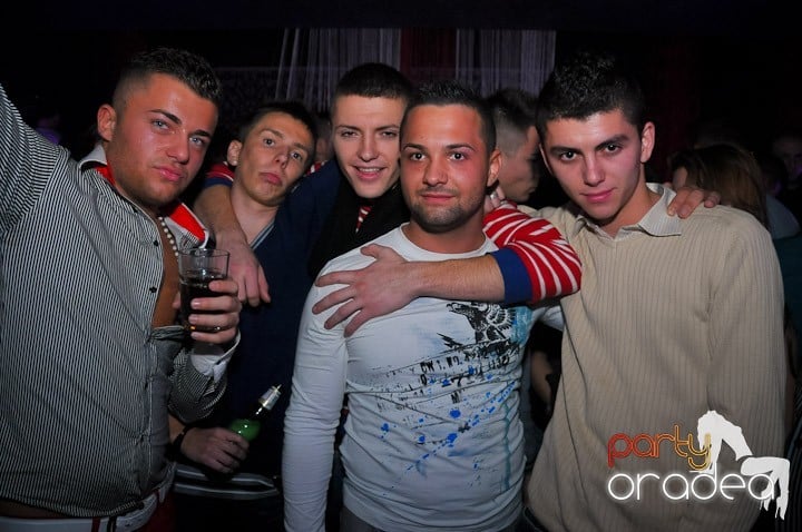 Petrecere în Life Club, 