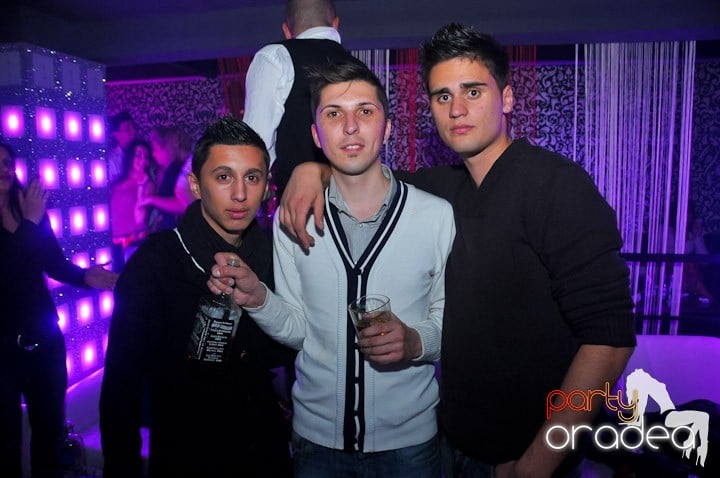 Petrecere în Life Club, 