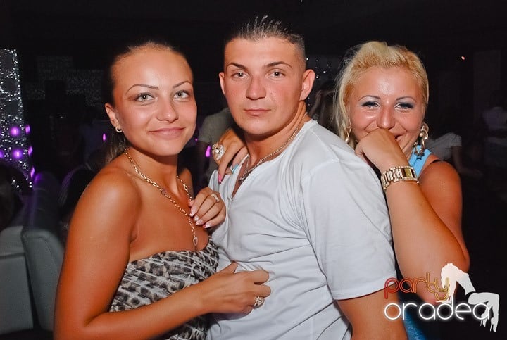 Petrecere în Life Club, 