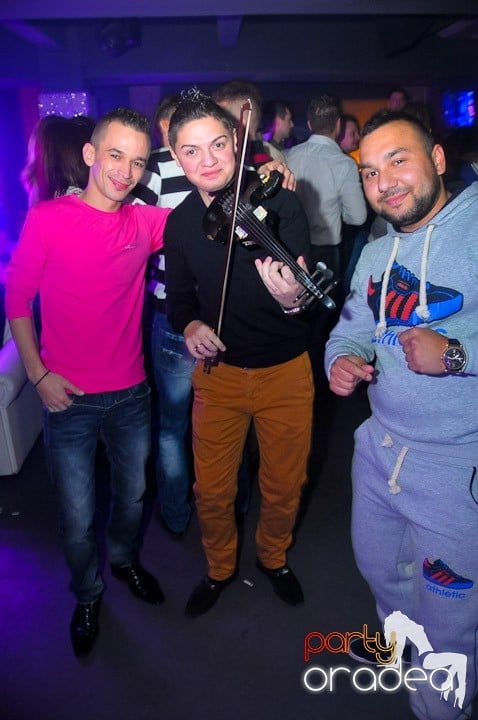 Petrecere în Life Club, 