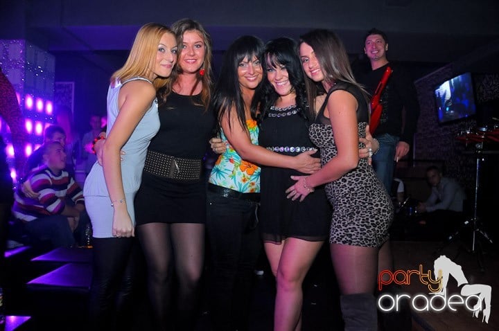 Petrecere în Life Club, 