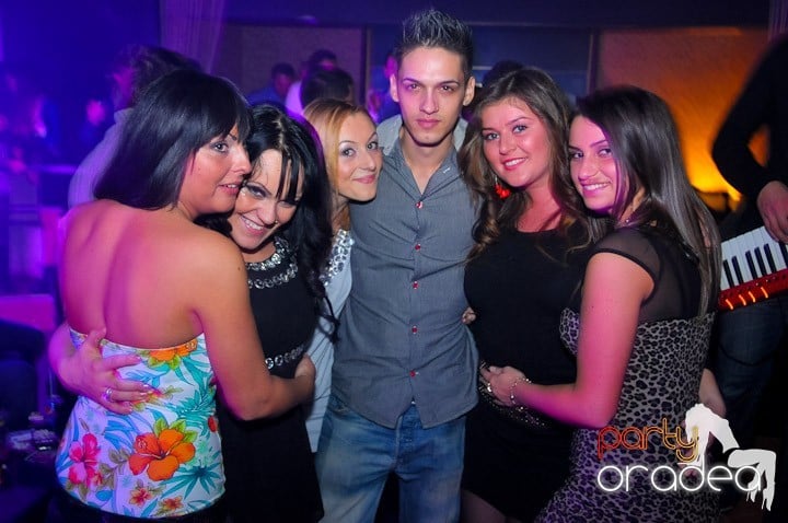 Petrecere în Life Club, 