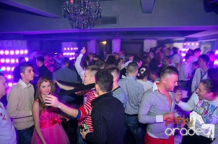 Petrecere în Life Club, 