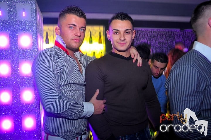 Petrecere în Life Club, 