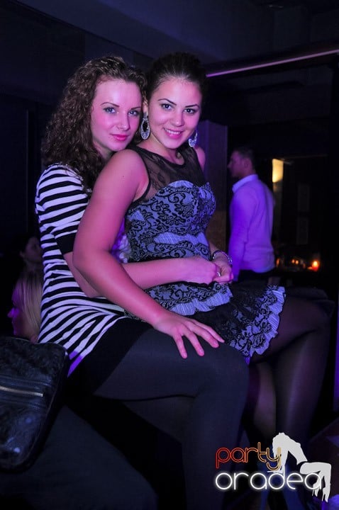 Petrecere în Life Club, 