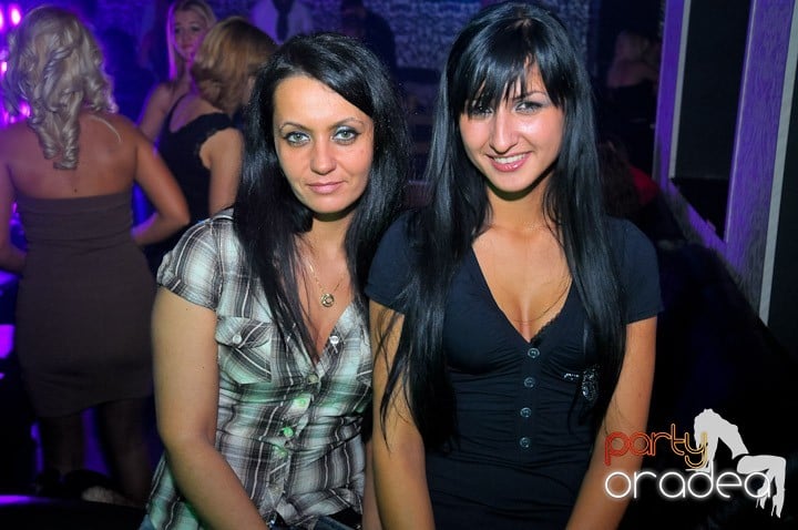 Petrecere în Life Club, 