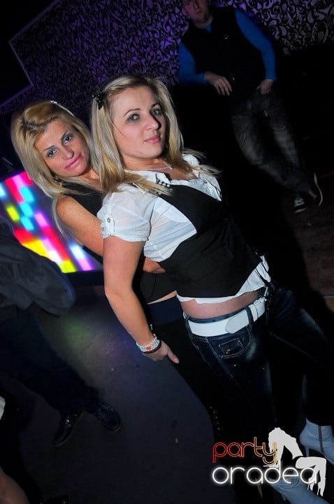 Petrecere în Life Club, 