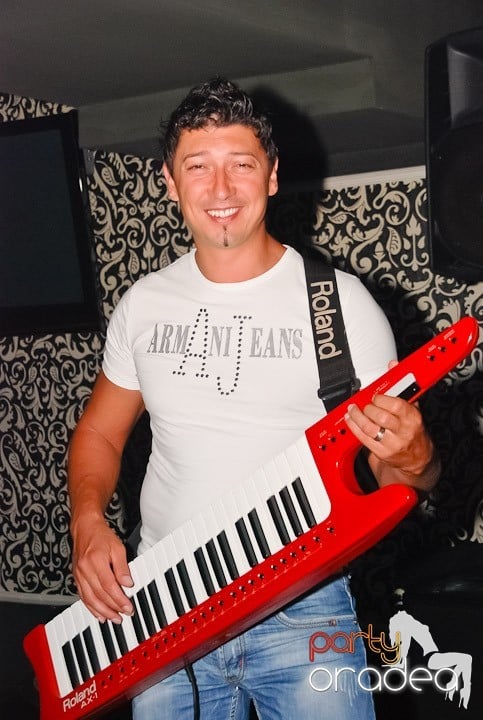 Petrecere în Life Club, 