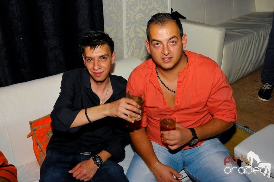 Petrecere în Life cu Blaga,