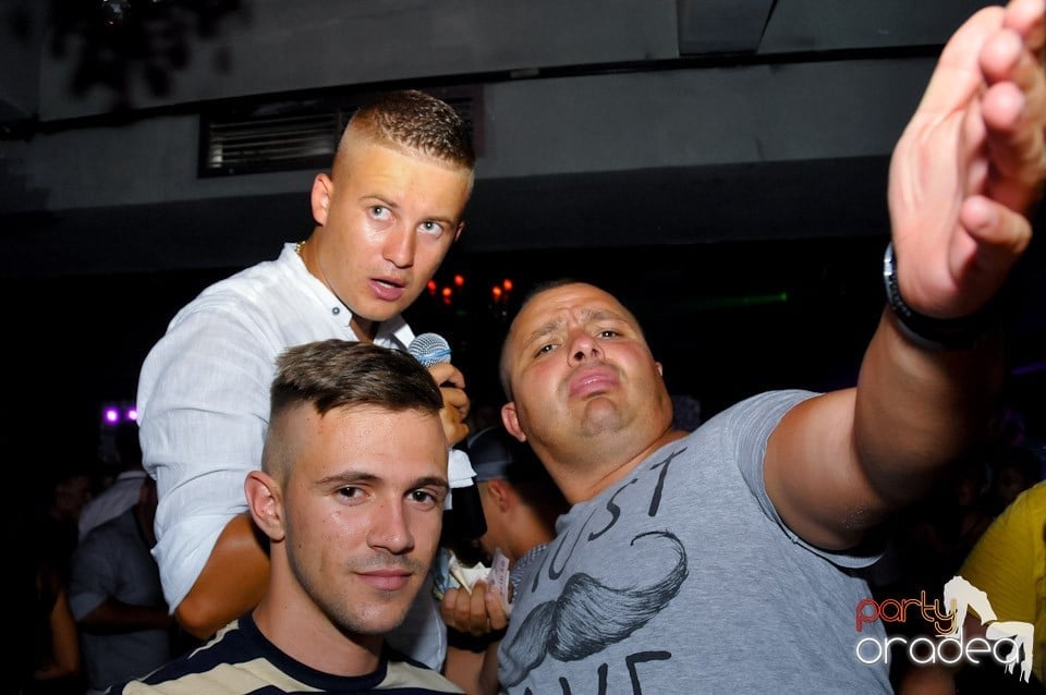 Petrecere în Life cu Blaga,